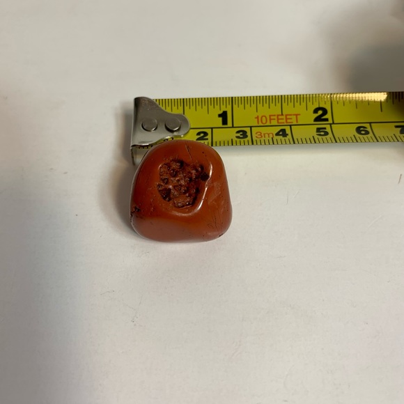 Collection of crystals including one necklace. - Picture 6 of 9